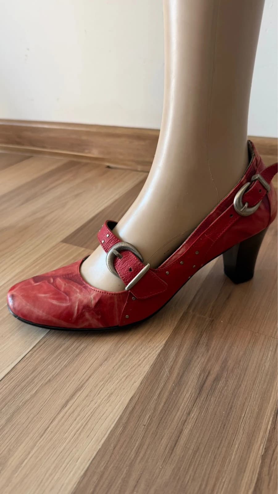 by monetti Pantofi cu toc în piele